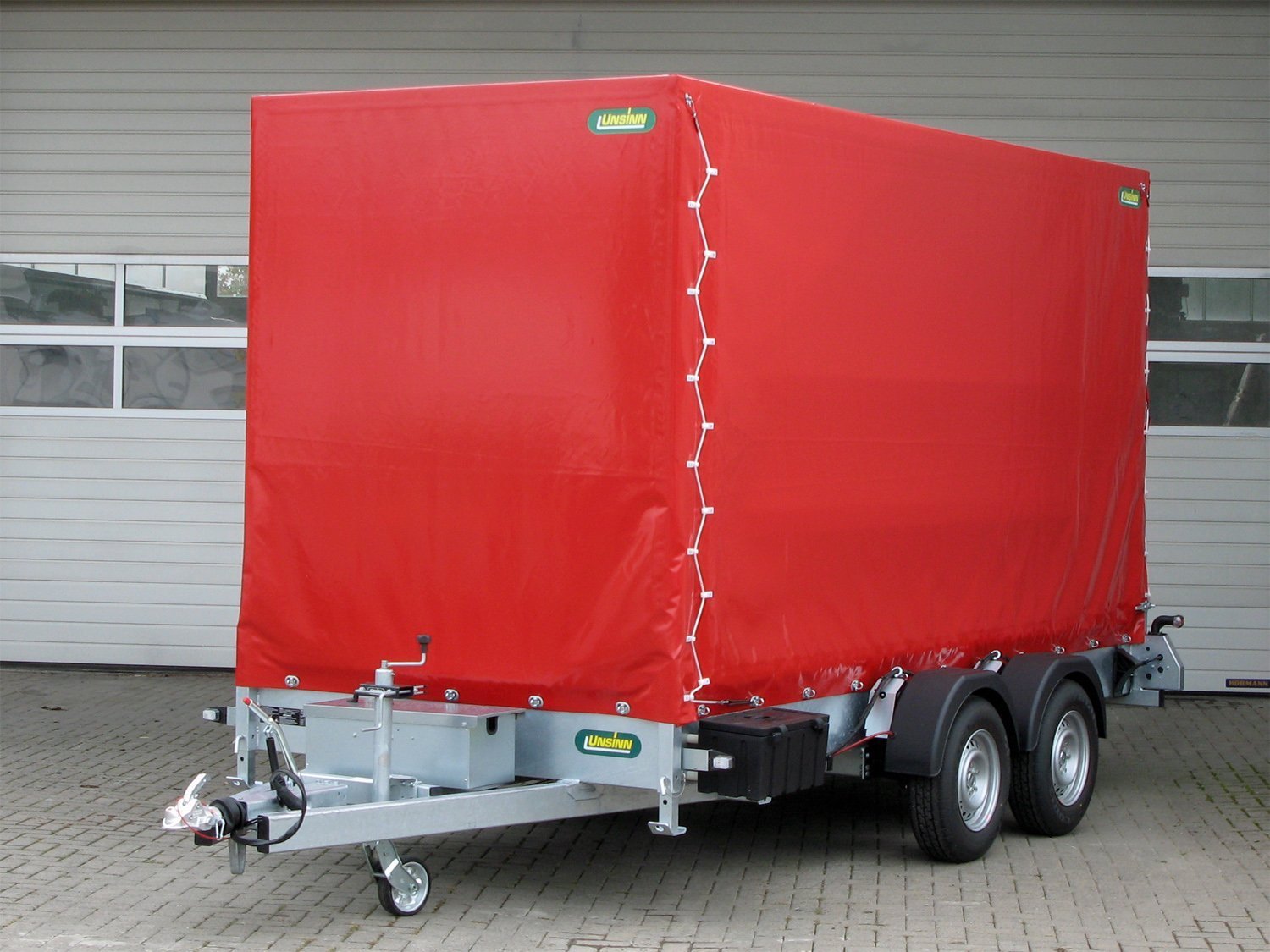 33e795cc6df6fdfaf13b99de17a68ec0.jpg Unsinn UAG 4217-35-14-E-HP Absenkanhänger mit Elektrohydraulik und Planenaufbau – Bild 1