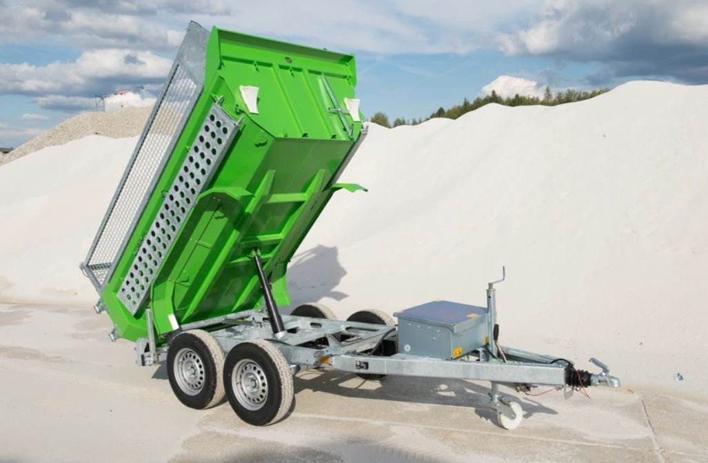 Cargo_3500-1.jpg Muldy® 3500 Cargo | PKW - Kipp-Anhänger für Schüttgut und Geräte (Elektro-Hydraulisch) – Bild 1