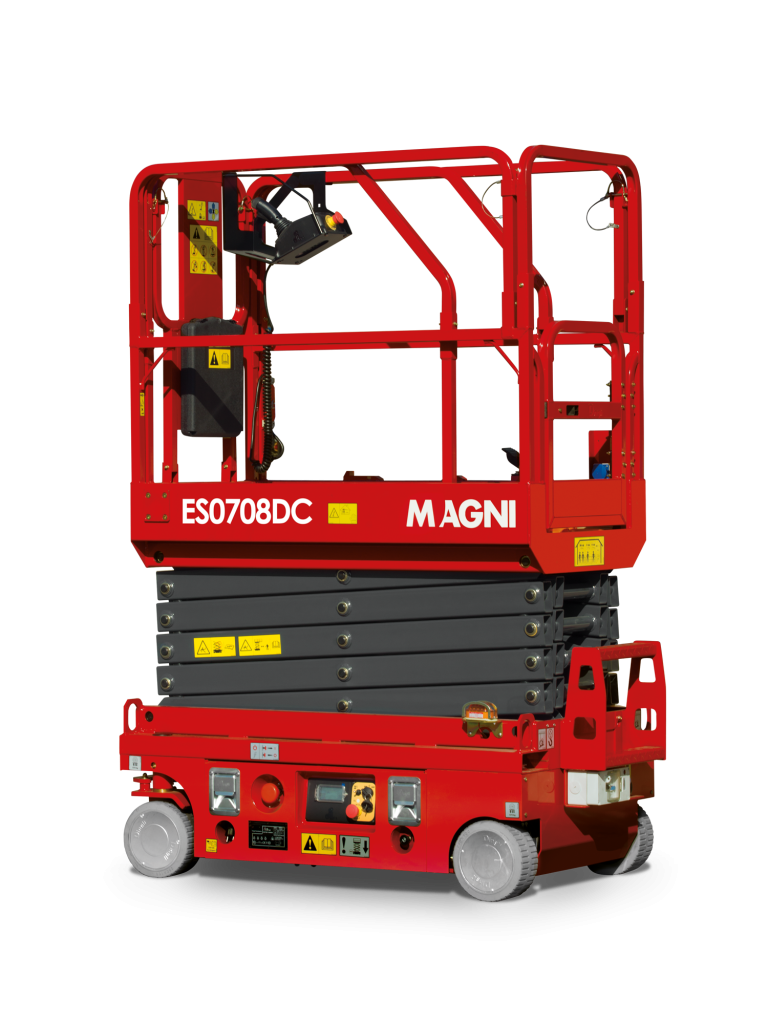 ES0708DC-copprod-768x1024-1.png MAGNI ES0708DC Elektro-Scherenarbeitsbühne 7,6 mtr. – Bild 1